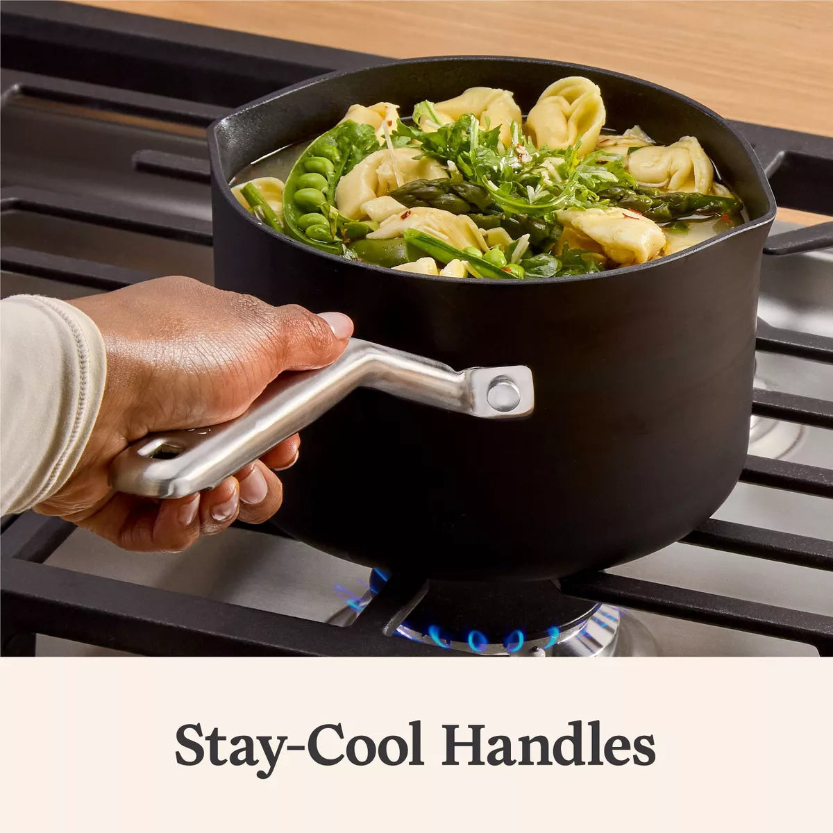 Calphalon 2.5Qt Hard Anodized Nonstick Sauce Pan with Lid