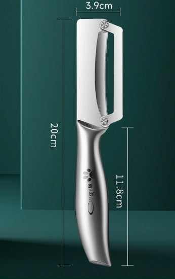 Peeling knife with measurements on a green background