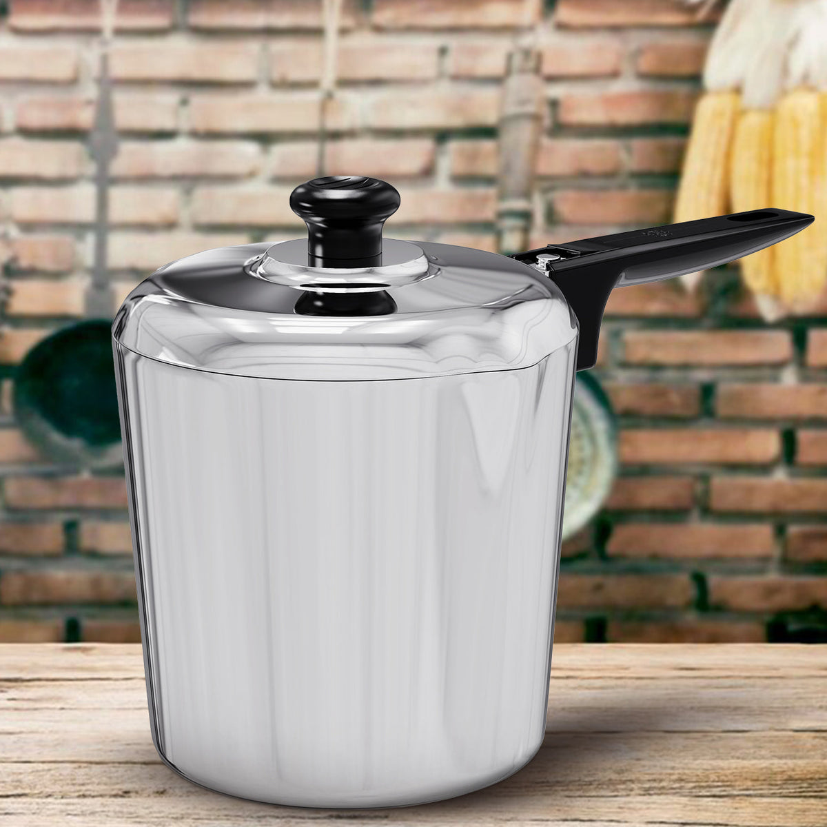 Magnaware 4-Quart Aluminum Saucepan with Lid