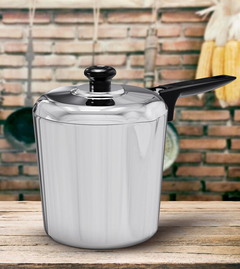 Magnaware 4-Quart Aluminum Saucepan with Lid