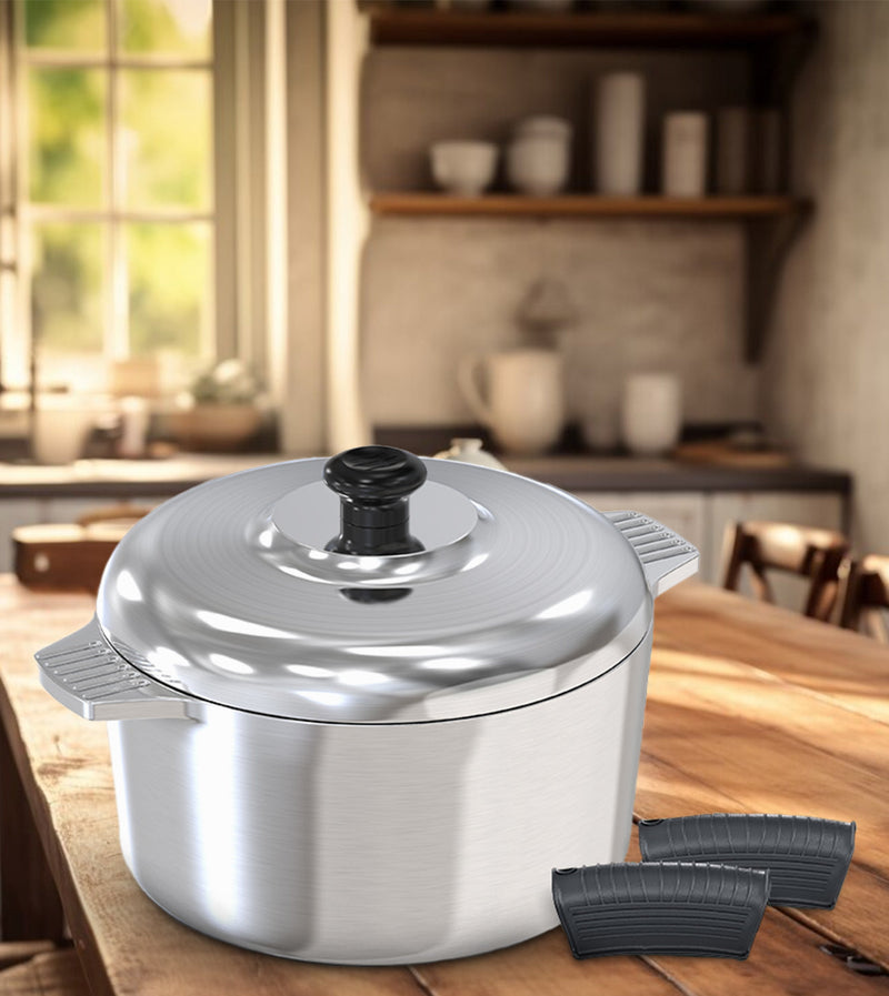 Magnaware 5-Quart Round Aluminum Dutch Oven with Lid