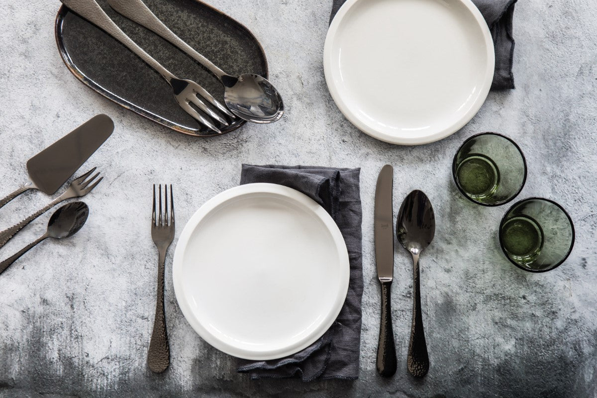 20 Pcs Set Epoque Oro Nero Flatware Set